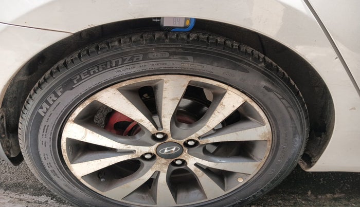 2013 Hyundai Verna FLUIDIC 1.6 CRDI SX, Diesel, Manual, 67,790 km, tyre