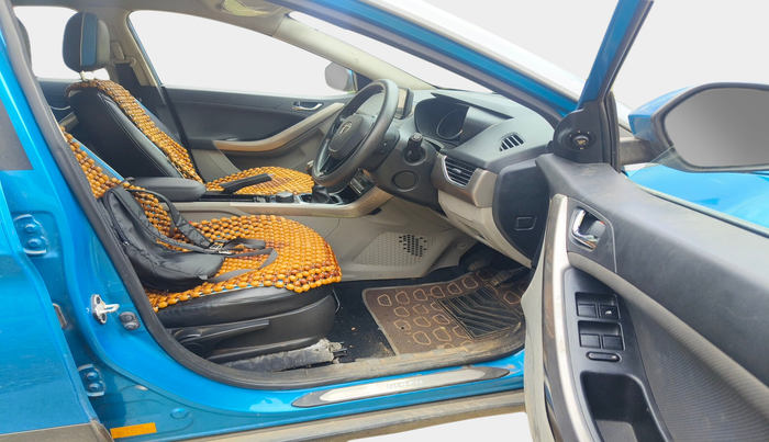 2018 Tata NEXON XZ PLUS PETROL DUAL TONE, Petrol, Manual, 37,892 km, interior