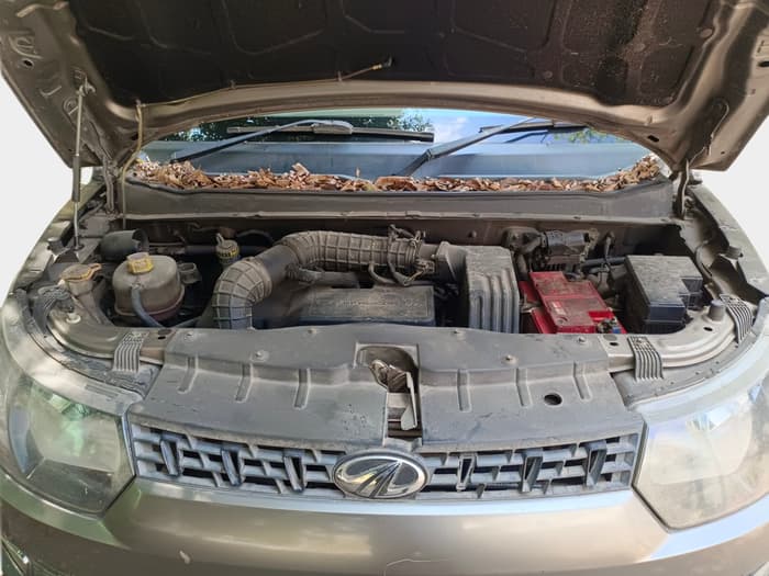 2016 Mahindra Kuv100 K8 D 6 STR, Diesel, Manual, 1,06,796 km, exterior