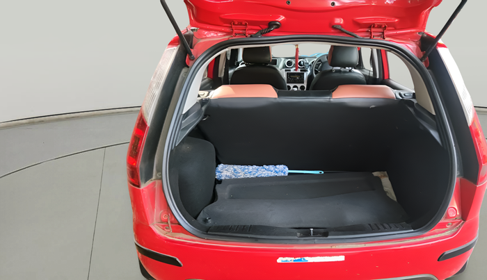 2012 Ford Figo ZXI 1.2 PETROL, Petrol, Manual, 1,03,638 km, exterior