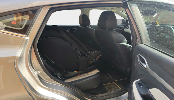 2023 MG ASTOR SHARP 1.5 CVT IVORY, Petrol, Automatic, 16,845 km, interior