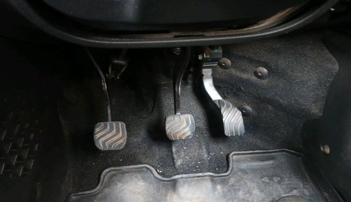 2022 Renault Kiger RXT (O) MT, Petrol, Manual, 87,987 km, interior