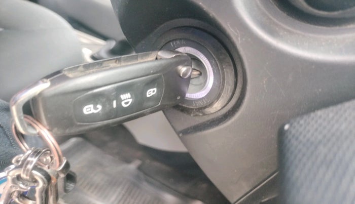 2018 Tata Tiago XZ PETROL, Petrol, Manual, 62,211 km, interior