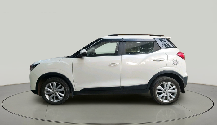2020 Mahindra XUV300 W8 1.2 PETROL, Petrol, Manual, 28,175 km, exterior