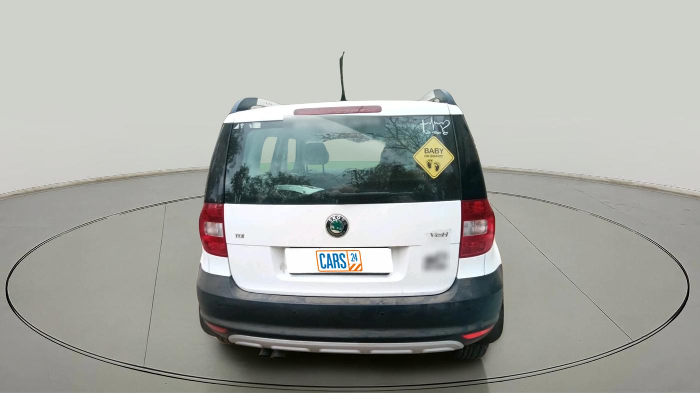 2012 Skoda Yeti AMBITION 2.0 TDI CR 4X2, Diesel, Manual, 1,24,527 km, exterior