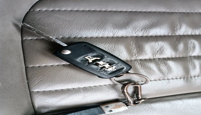 2012 Skoda Yeti AMBITION 2.0 TDI CR 4X2, Diesel, Manual, 1,24,527 km, interior