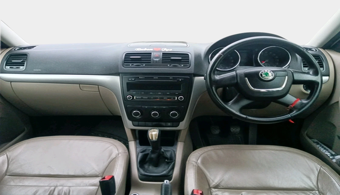 2012 Skoda Yeti AMBITION 2.0 TDI CR 4X2, Diesel, Manual, 1,24,527 km, interior