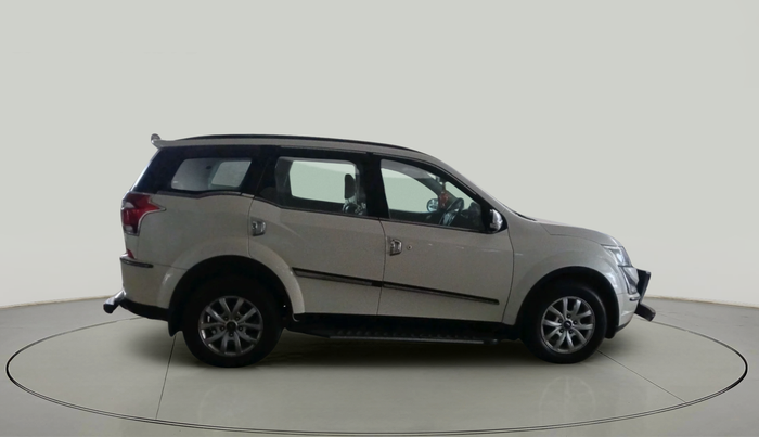 2019 Mahindra XUV500 W9 AT, Diesel, Automatic, 1,01,979 km, exterior