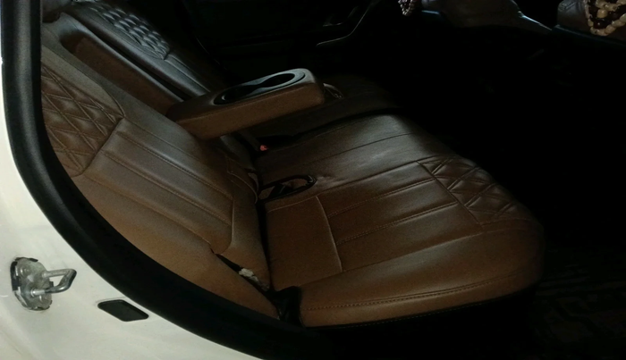 2019 Mahindra XUV500 W9 AT, Diesel, Automatic, 1,01,979 km, interior