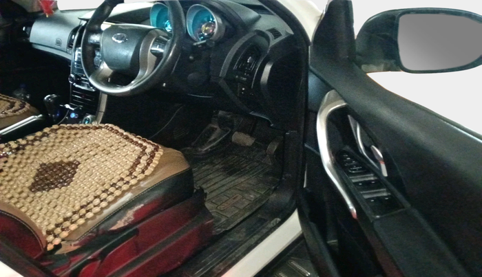 2019 Mahindra XUV500 W9 AT, Diesel, Automatic, 1,01,979 km, interior