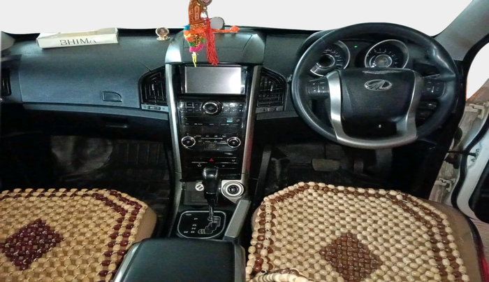 2019 Mahindra XUV500 W9 AT, Diesel, Automatic, 1,01,979 km, interior