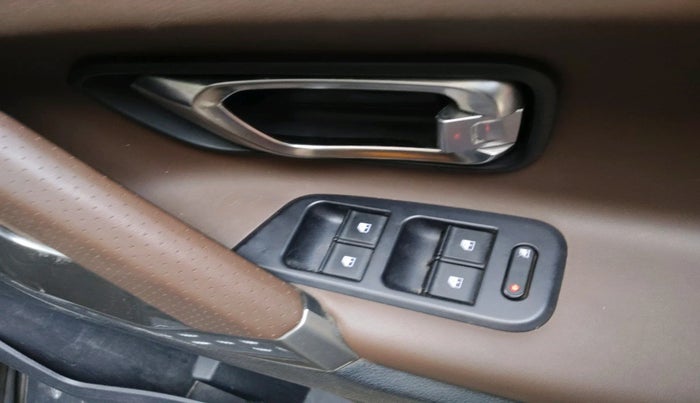 2019 Tata Harrier XZ 2.0L, Diesel, Manual, 1,15,044 km, interior