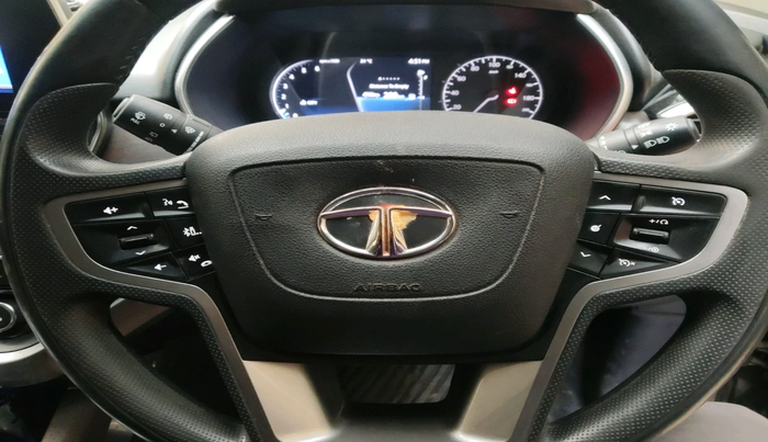 2019 Tata Harrier XZ 2.0L, Diesel, Manual, 1,15,044 km, interior
