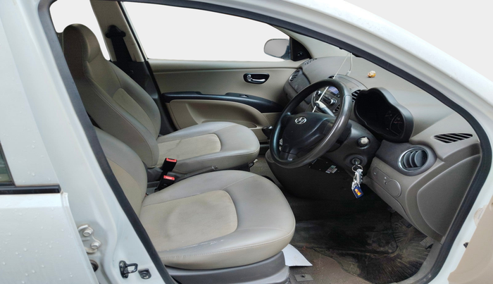 2012 Hyundai i10 MAGNA 1.1 LPG, Petrol, Manual, 80,353 km, interior