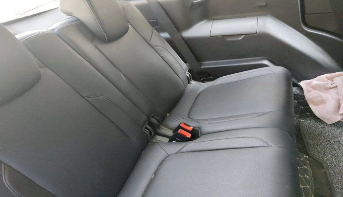 2019 Tata Hexa XTA 4X2 6 STR, Diesel, Automatic, 1,53,951 km, interior