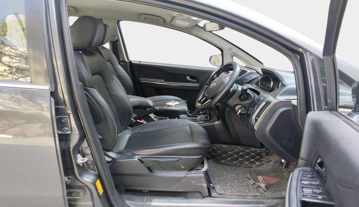 2019 Tata Hexa XTA 4X2 6 STR, Diesel, Automatic, 1,53,951 km, interior