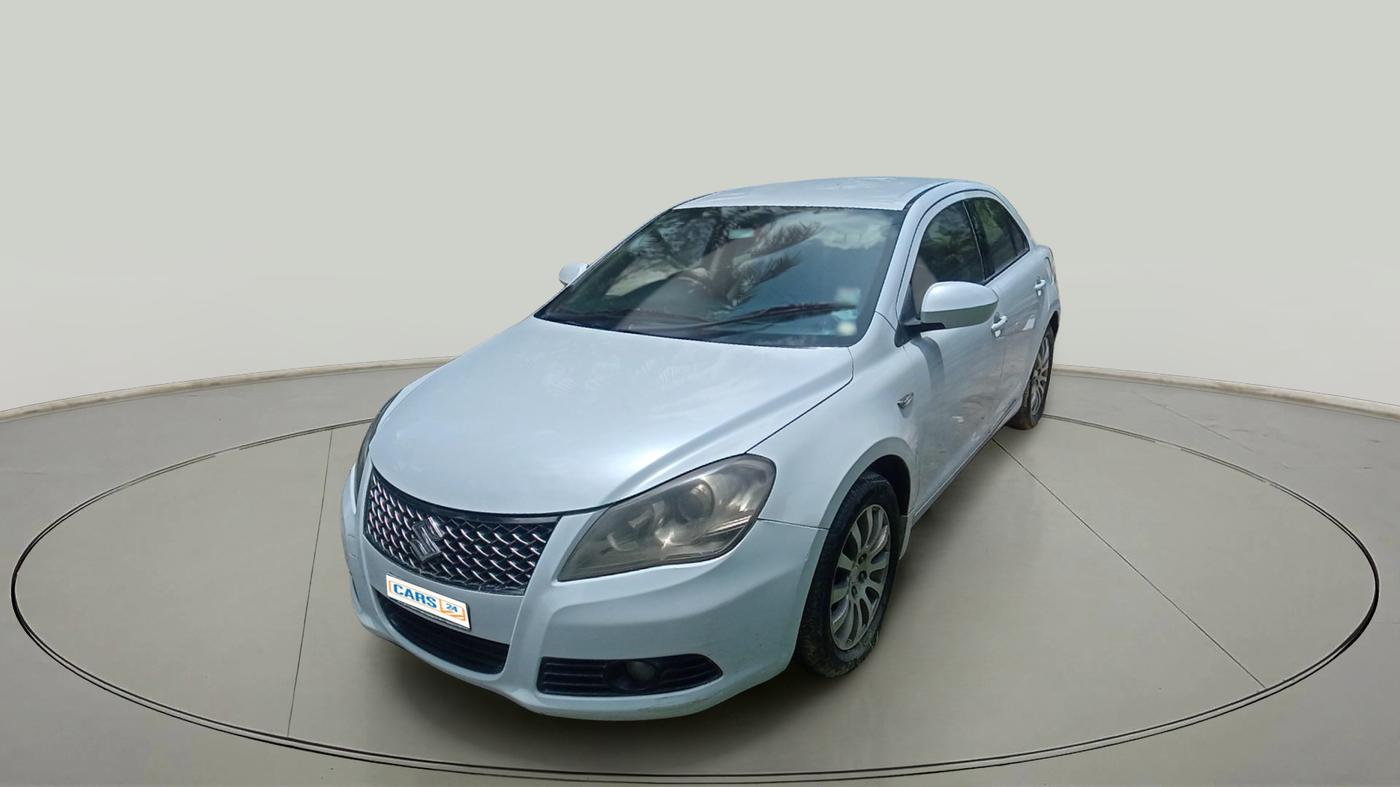 2011 Maruti Kizashi 2.4L MT, Petrol, Manual, 1,49,327 km, exterior