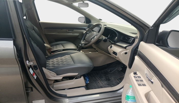 2023 Toyota RUMION V AT , Petrol, Automatic, 4,066 km, interior