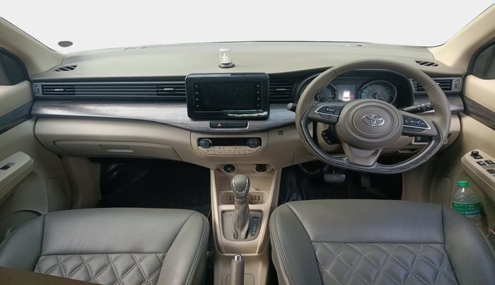 2023 Toyota RUMION V AT , Petrol, Automatic, 4,066 km, interior