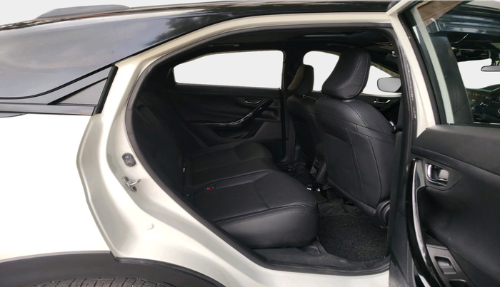 2023 Tata NEXON FEARLESS + SUNROOF DUAL TONE 1.2 PETROL, Petrol, Manual, 12,977 km, interior