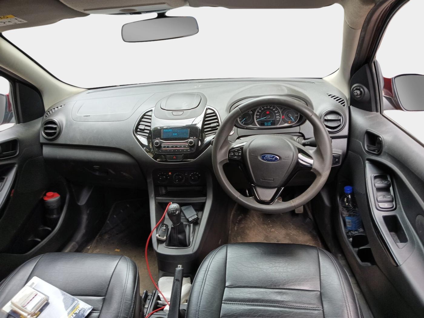 2021 Ford New Figo TITANIUM 1.2 PETROL MT, Petrol, Manual, 56,257 km, interior