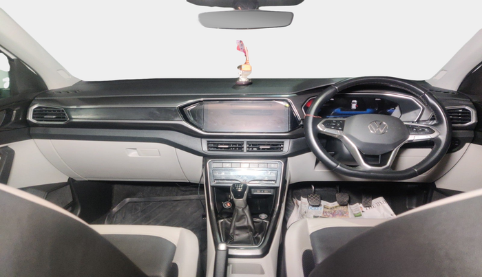 2023 Volkswagen TAIGUN TOPLINE 1.0 TSI MT, Petrol, Manual, 19,500 km, interior