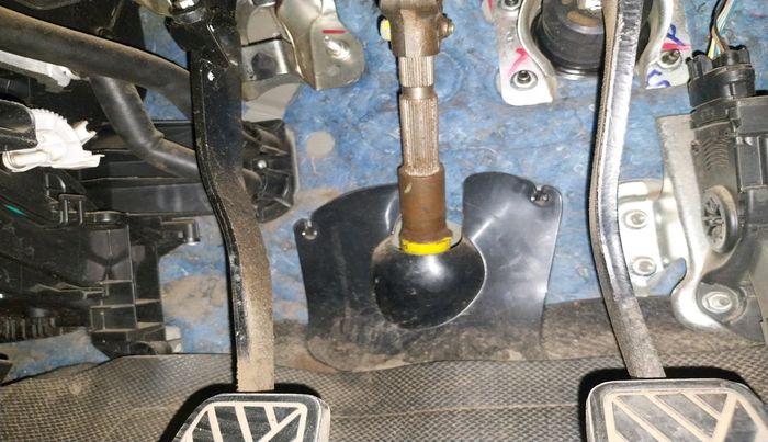 2015 Maruti Swift LXI, Petrol, Manual, 66,105 km, interior