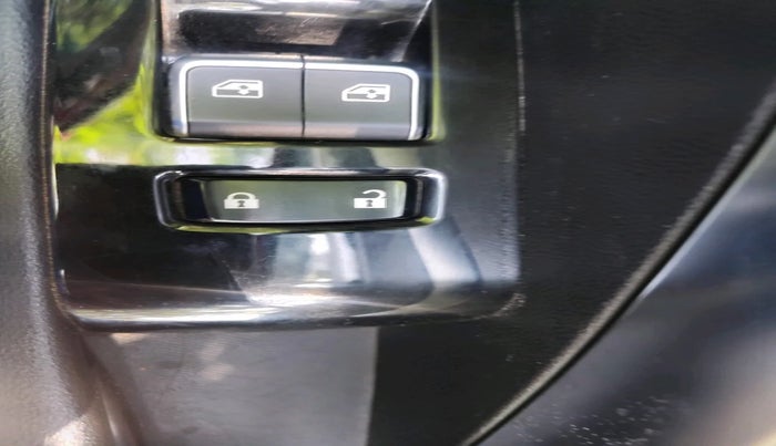 2019 MG HECTOR SUPER HYBRID 1.5 PETROL, Petrol, Manual, 54,846 km, interior