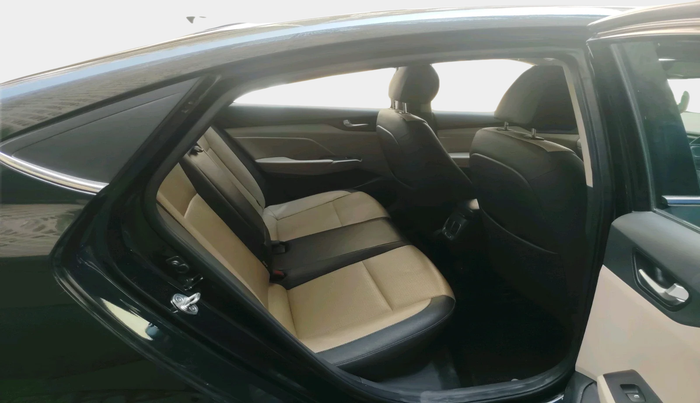 2019 Hyundai Verna 1.6 VTVT SX O, Petrol, Manual, 15,260 km, interior