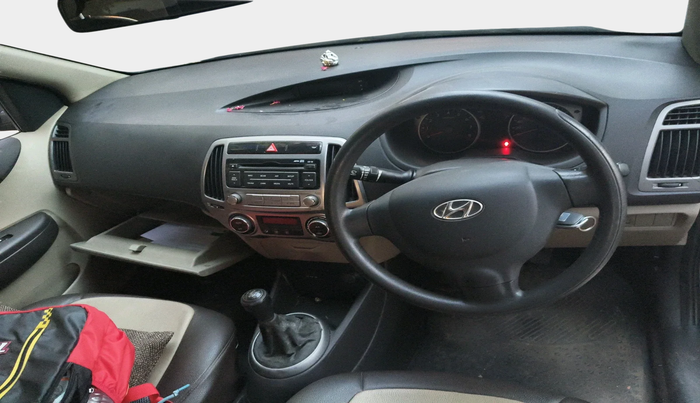 2014 Hyundai i20 MAGNA 1.2, Petrol, Manual, 50,005 km, interior