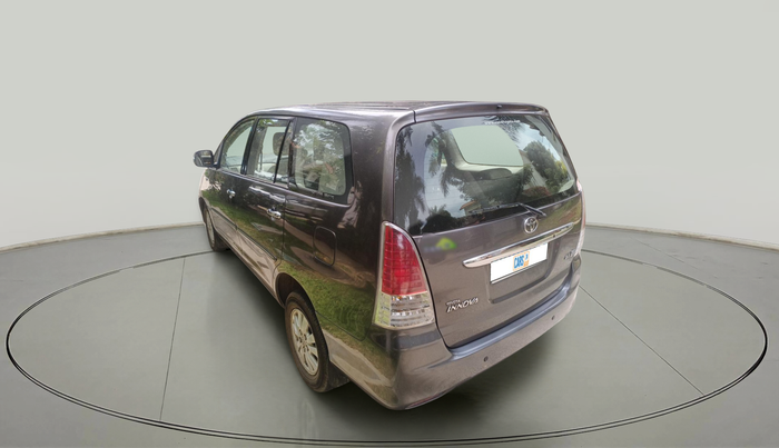 2011 Toyota Innova V 2.5 7 STR, Diesel, Manual, 1,67,029 km, exterior