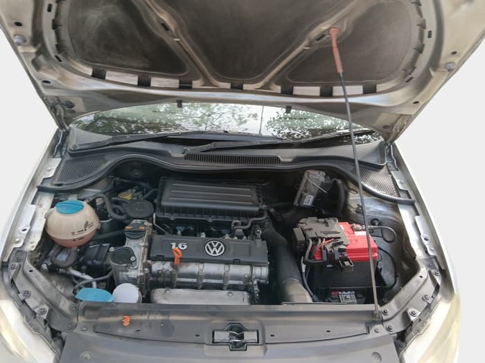 2013 Volkswagen Vento TRENDLINE 1.6, Petrol, Manual, 59,532 km, exterior