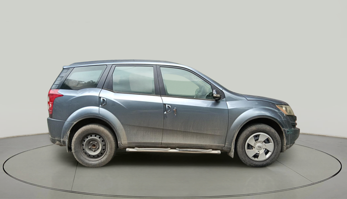 2014 Mahindra XUV500 W6, Diesel, Manual, 1,45,944 km, exterior