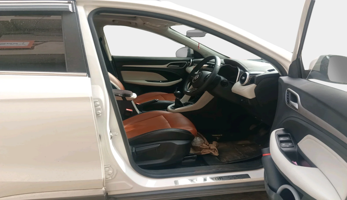 2024 MG ASTOR Select 1.5 MT, Petrol, Manual, 18,983 km, interior