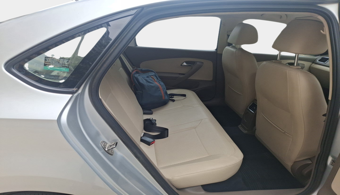 2015 Skoda Rapid 1.5 TDI CR ELEGANCE, Diesel, Manual, 87,406 km, interior