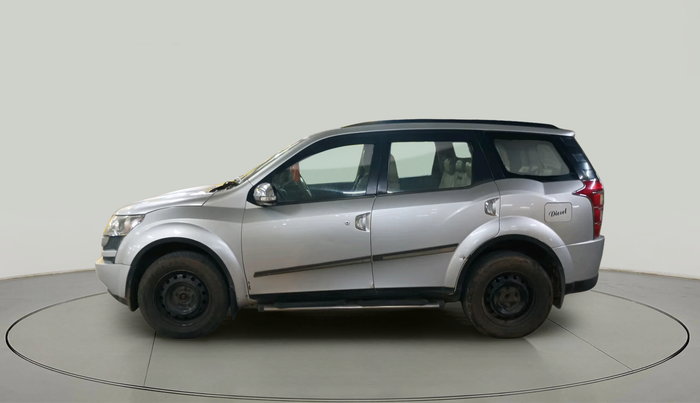 2014 Mahindra XUV500 W6, Diesel, Manual, 2,16,314 km, exterior