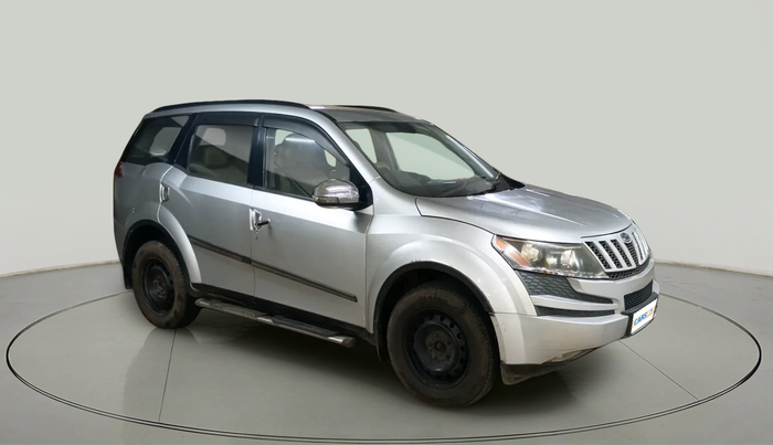 2014 Mahindra XUV500 W6, Diesel, Manual, 2,16,314 km, exterior