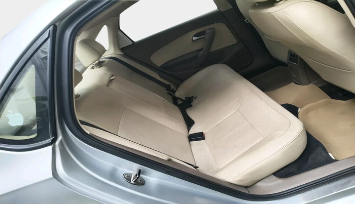 2016 Skoda Rapid 1.5 TDI CR STYLE PLUS AT, Diesel, Automatic, 1,70,893 km, interior