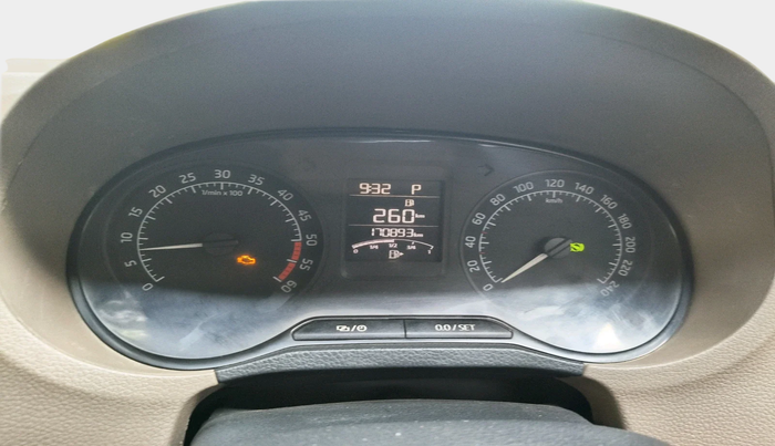 2016 Skoda Rapid 1.5 TDI CR STYLE PLUS AT, Diesel, Automatic, 1,70,893 km, interior