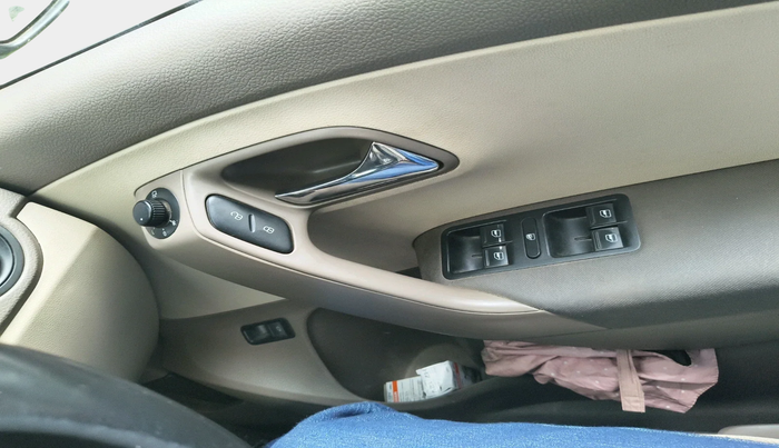 2016 Skoda Rapid 1.5 TDI CR STYLE PLUS AT, Diesel, Automatic, 1,70,893 km, interior