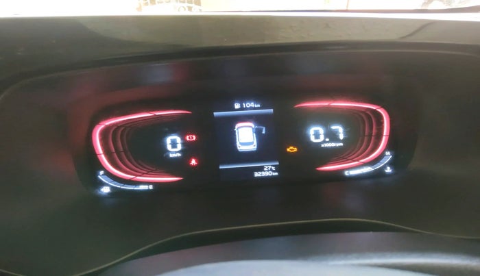 2022 KIA CARENS LUXURY 1.4 PETROL 7 STR, Petrol, Manual, 32,390 km, interior