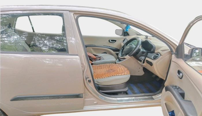 2010 Hyundai i10 SPORTZ 1.2, Petrol, Manual, 97,221 km, interior