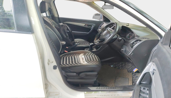 2018 Maruti Vitara Brezza ZDI PLUS AMT, Diesel, Automatic, 89,795 km, interior