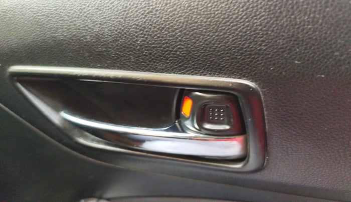 2019 Maruti Swift VXI AMT, Petrol, Automatic, 88,430 km, interior