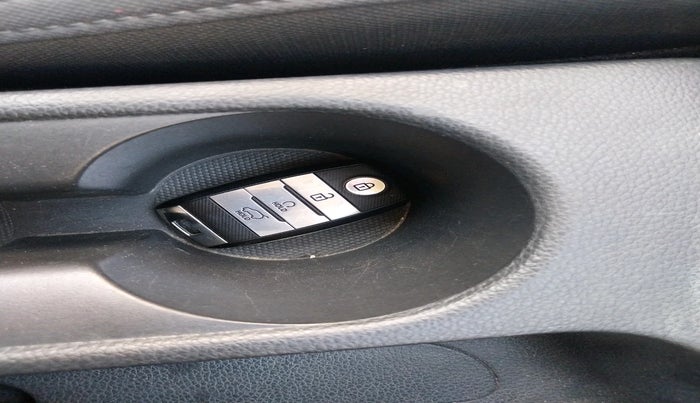 2023 KIA SELTOS HTK PLUS 1.5, Petrol, Manual, 42,477 km, interior