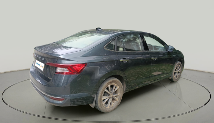 2022 Skoda SLAVIA STYLE 1.0L TSI MT, Petrol, Manual, 16,773 km, exterior