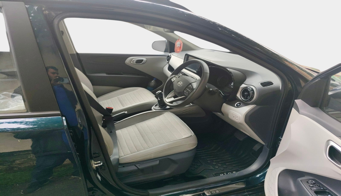 2024 Hyundai GRAND I10 NIOS ASTA AMT 1.2 KAPPA VTVT, Petrol, Automatic, 14,110 km, interior