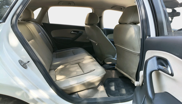 2011 Volkswagen Polo TRENDLINE 1.2L DIESEL, Diesel, Manual, 1,10,850 km, interior