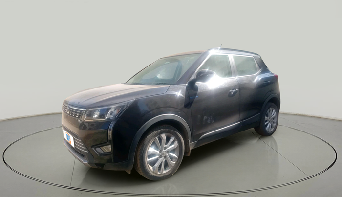 2020 Mahindra XUV300 W8 1.2 PETROL, Petrol, Manual, 28,392 km, exterior