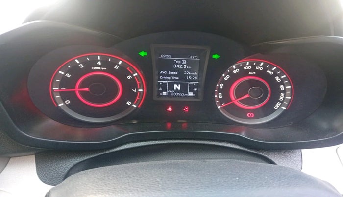 2020 Mahindra XUV300 W8 1.2 PETROL, Petrol, Manual, 28,392 km, interior